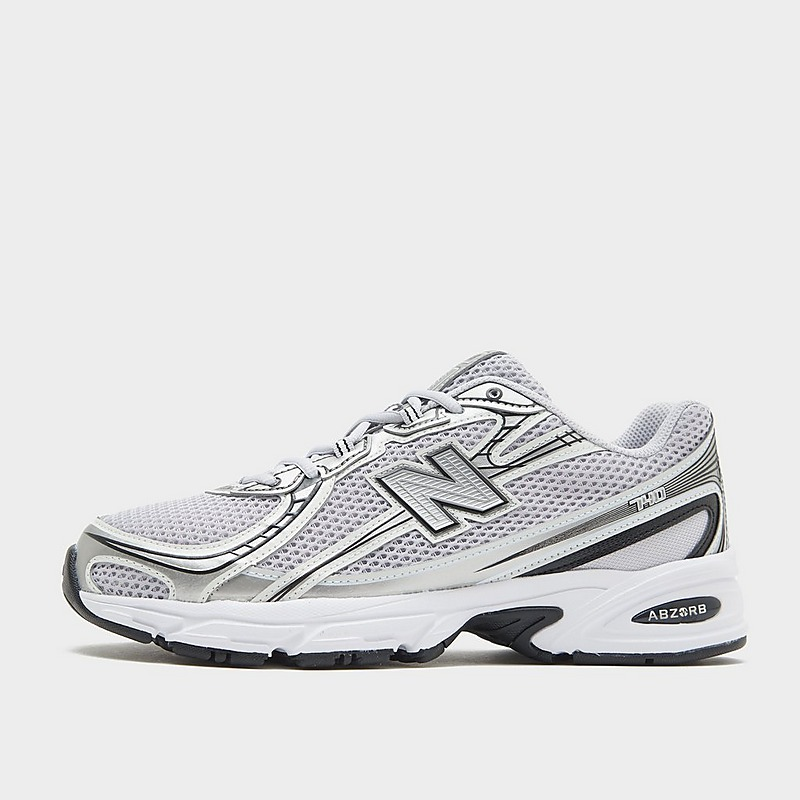 New Balance 740