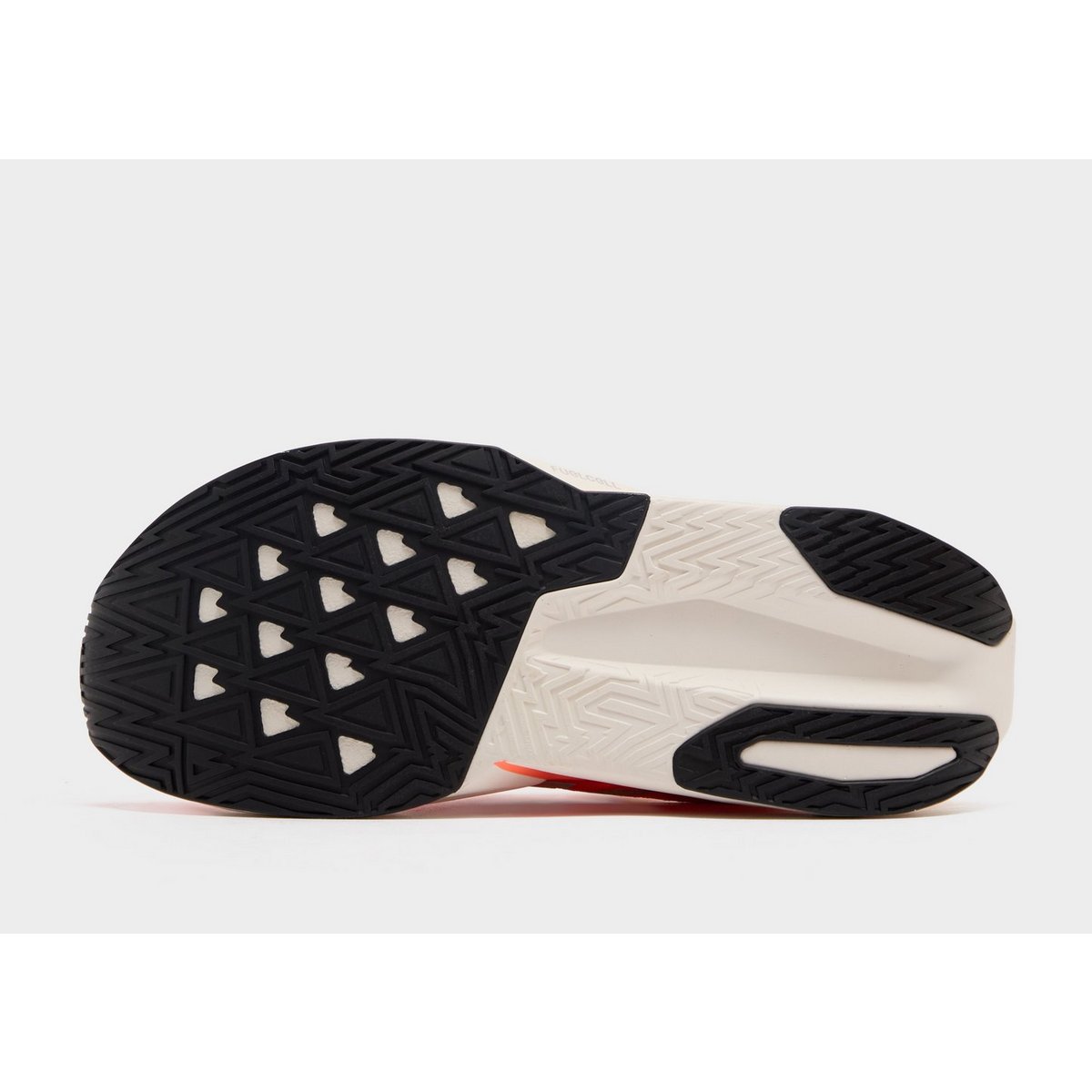 New Balance FuelCell Rebel v5 — foto 6 van 6