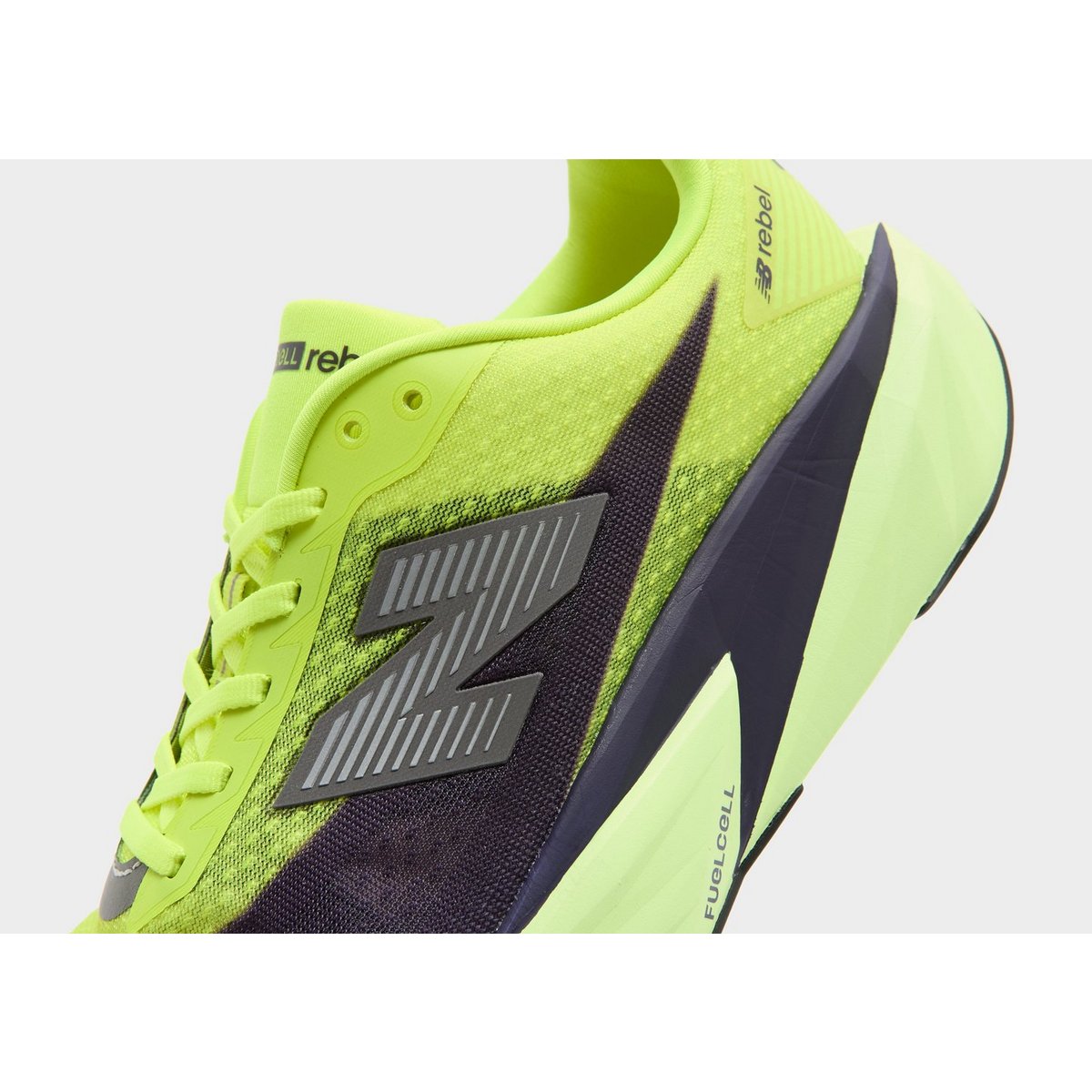 New Balance FuelCell Rebel v5 — foto 4 van 6