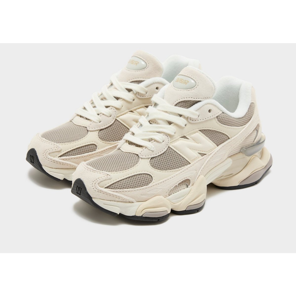 New Balance 9060R Women's — foto 2 van 6