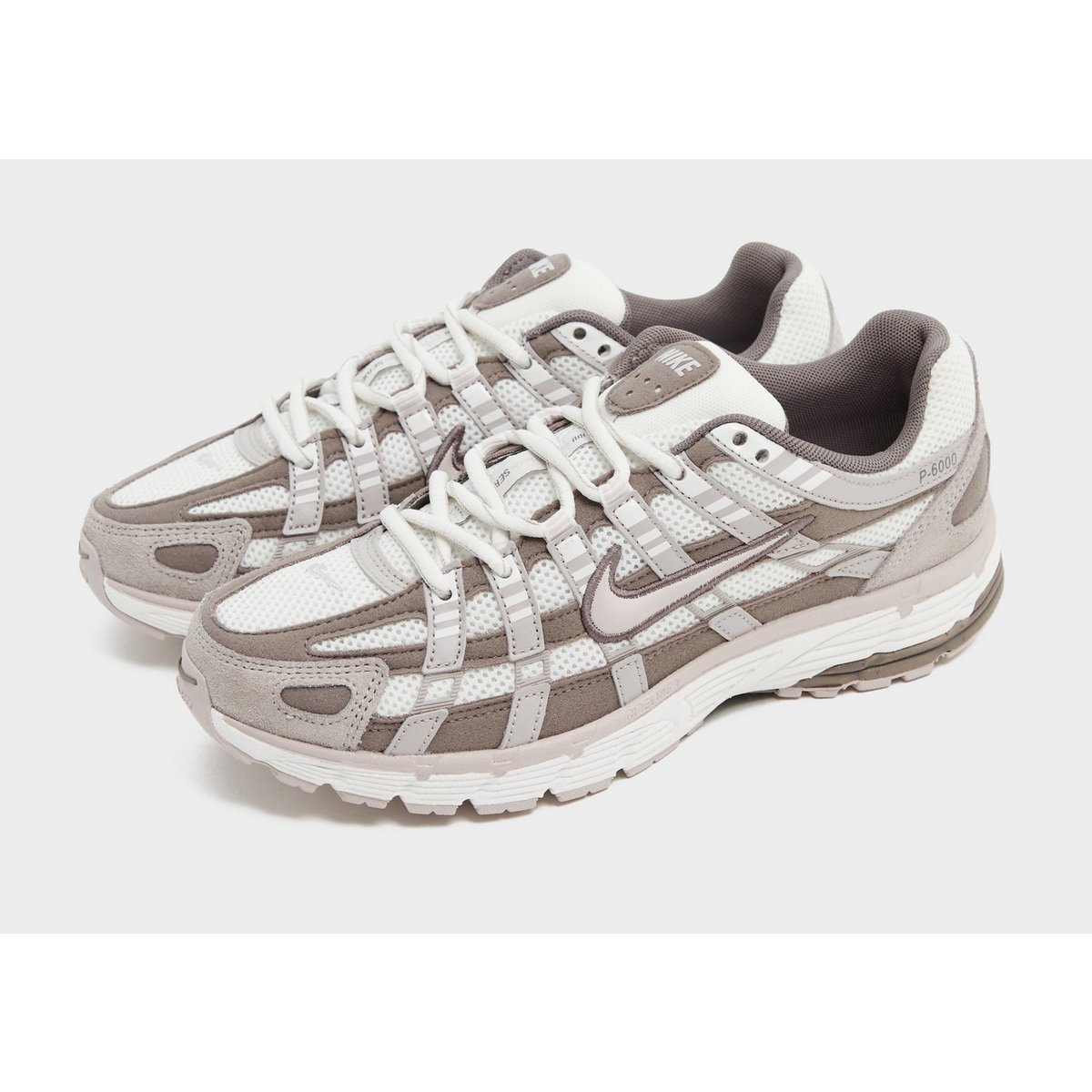 Nike Damesschoenen P-6000 — foto 2 van 6