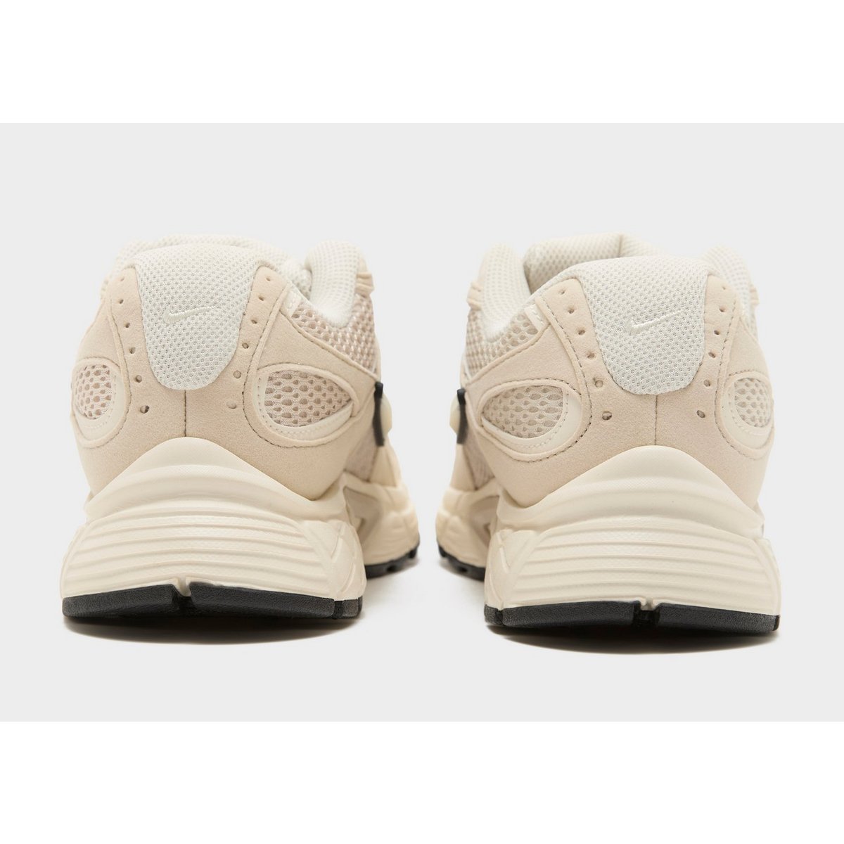 Nike Damesschoenen met reflecterende accenten V5 RNR — foto 3 van 6