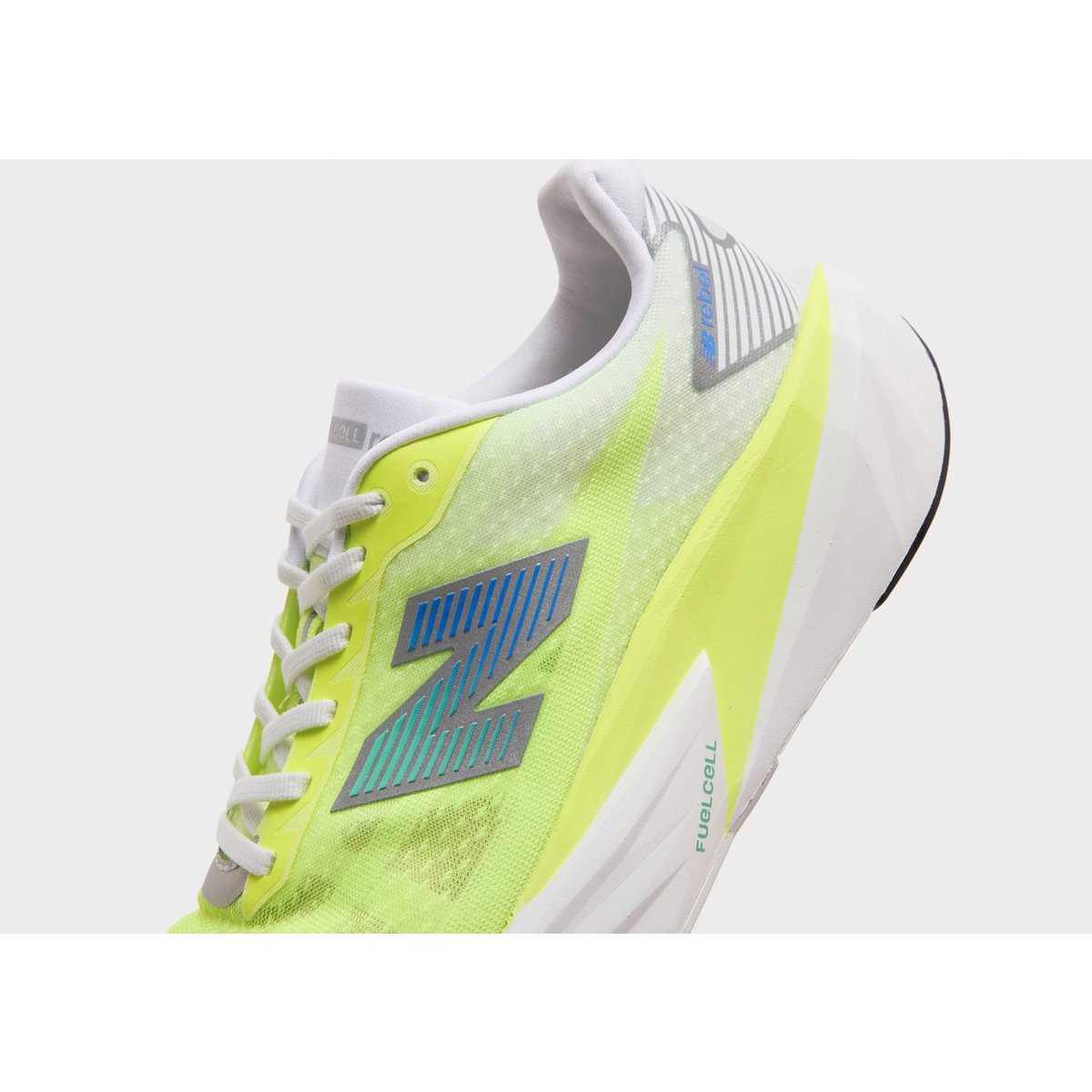 New Balance FuelCell Rebel v5 — foto 4 van 6
