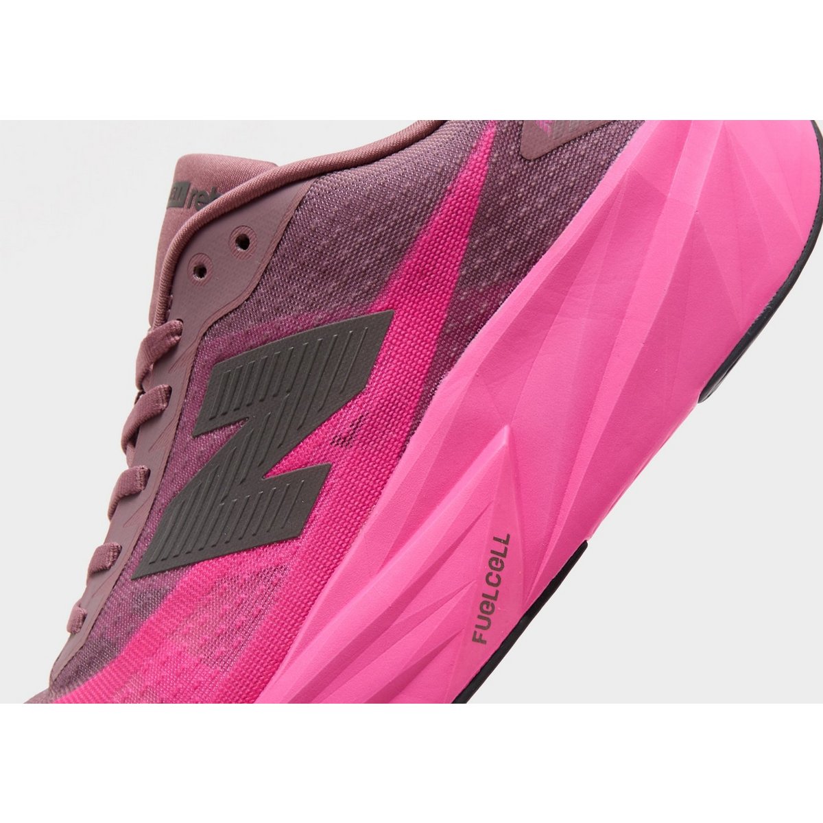 New Balance FuelCell Rebel v5 — foto 4 van 6